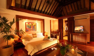 MOZ Pearl Moorea Bungalow_Interior