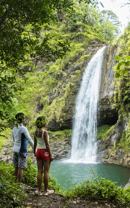 hiking; waterfall; couple 