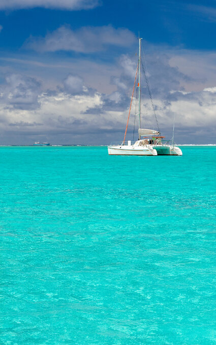Air Tahiti Nui Sailing Catamaran McLennan